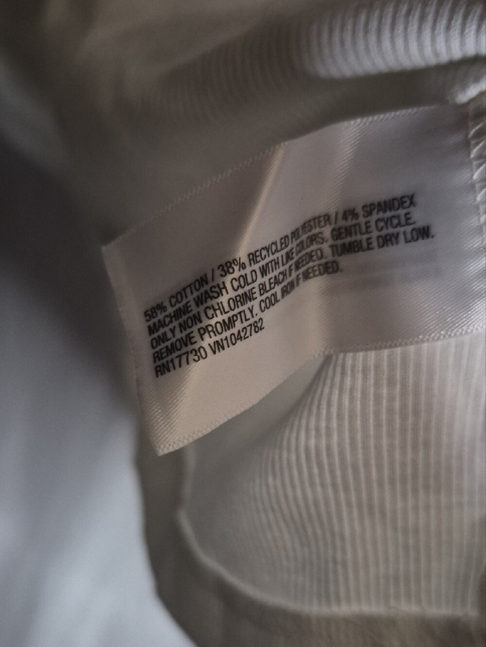 Universal Thread White Ribbed Scoop Tank Top - Picture 3 of 4